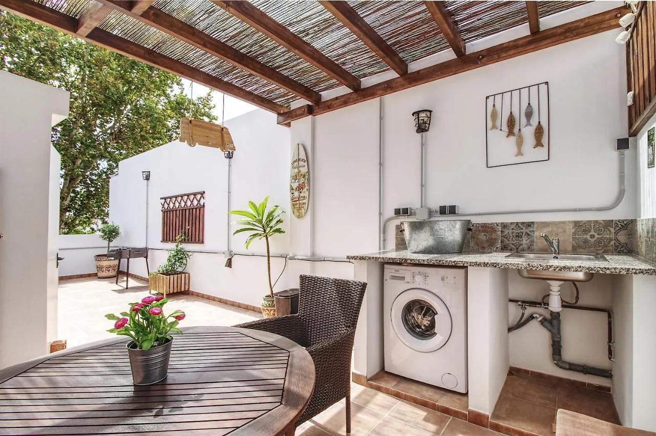 Barcelo 21, Parking On Request, Atico With Terrace & Studio With Patio, Center, Breakfast Included, Quite Neighborhood, Bc Málaga Appartement