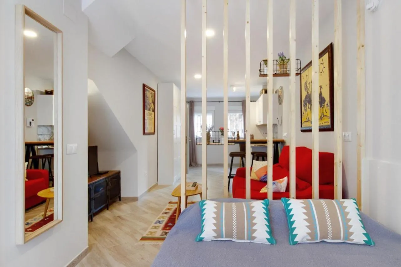 Barcelo 21, Parking On Request, Atico With Terrace & Studio With Patio, Center, Breakfast Included, Quite Neighborhood, Bc Málaga