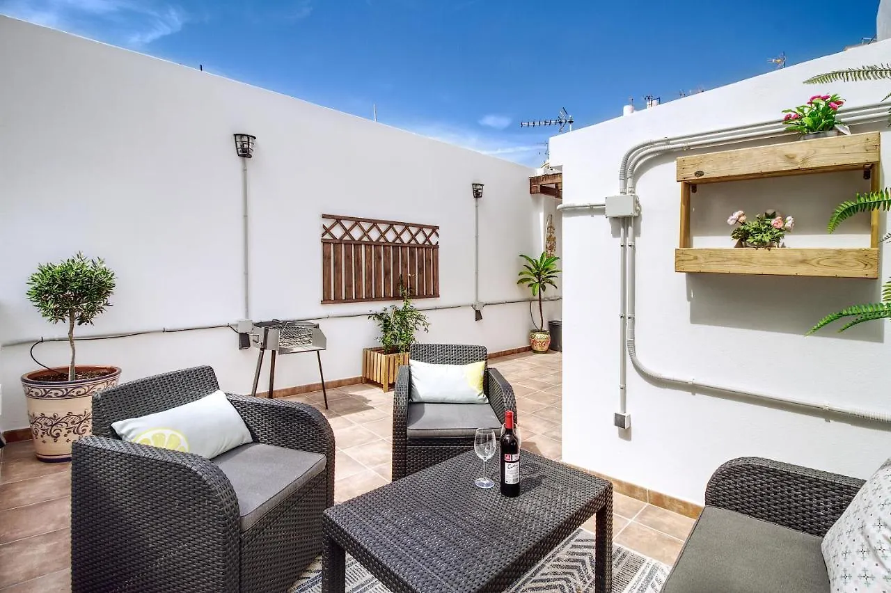 Barcelo 21, Parking On Request, Atico With Terrace & Studio With Patio, Center, Breakfast Included, Quite Neighborhood, Bc Malaga