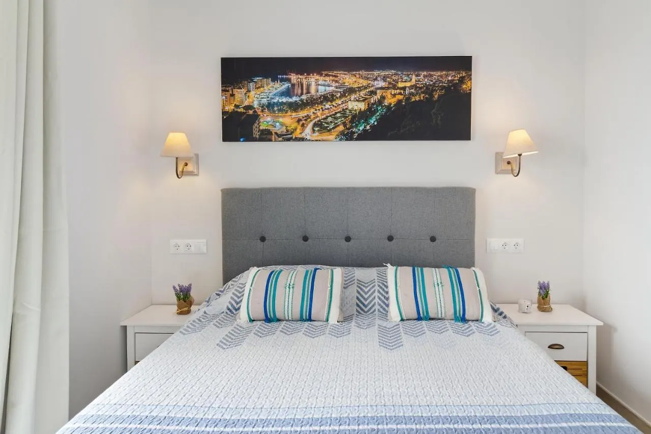 Barcelo 21, Parking On Request, Atico With Terrace & Studio With Patio, Center, Breakfast Included, Quite Neighborhood, Bc Malaga Apartament