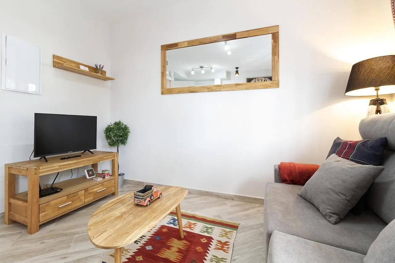 Barcelo 21, Parking On Request, Atico With Terrace & Studio With Patio, Center, Breakfast Included, Quite Neighborhood, Bc Málaga Espagne