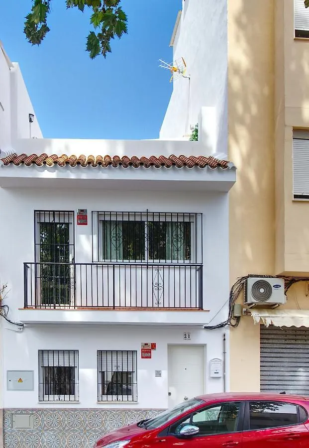 Apartament Barcelo 21, Parking On Request, Atico With Terrace & Studio With Patio, Center, Breakfast Included, Quite Neighborhood, Bc Malaga