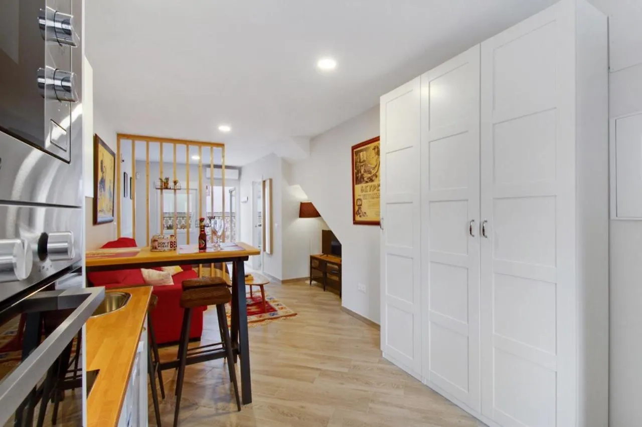 Barcelo 21, Parking On Request, Atico With Terrace & Studio With Patio, Center, Breakfast Included, Quite Neighborhood, Bc Μάλαγα